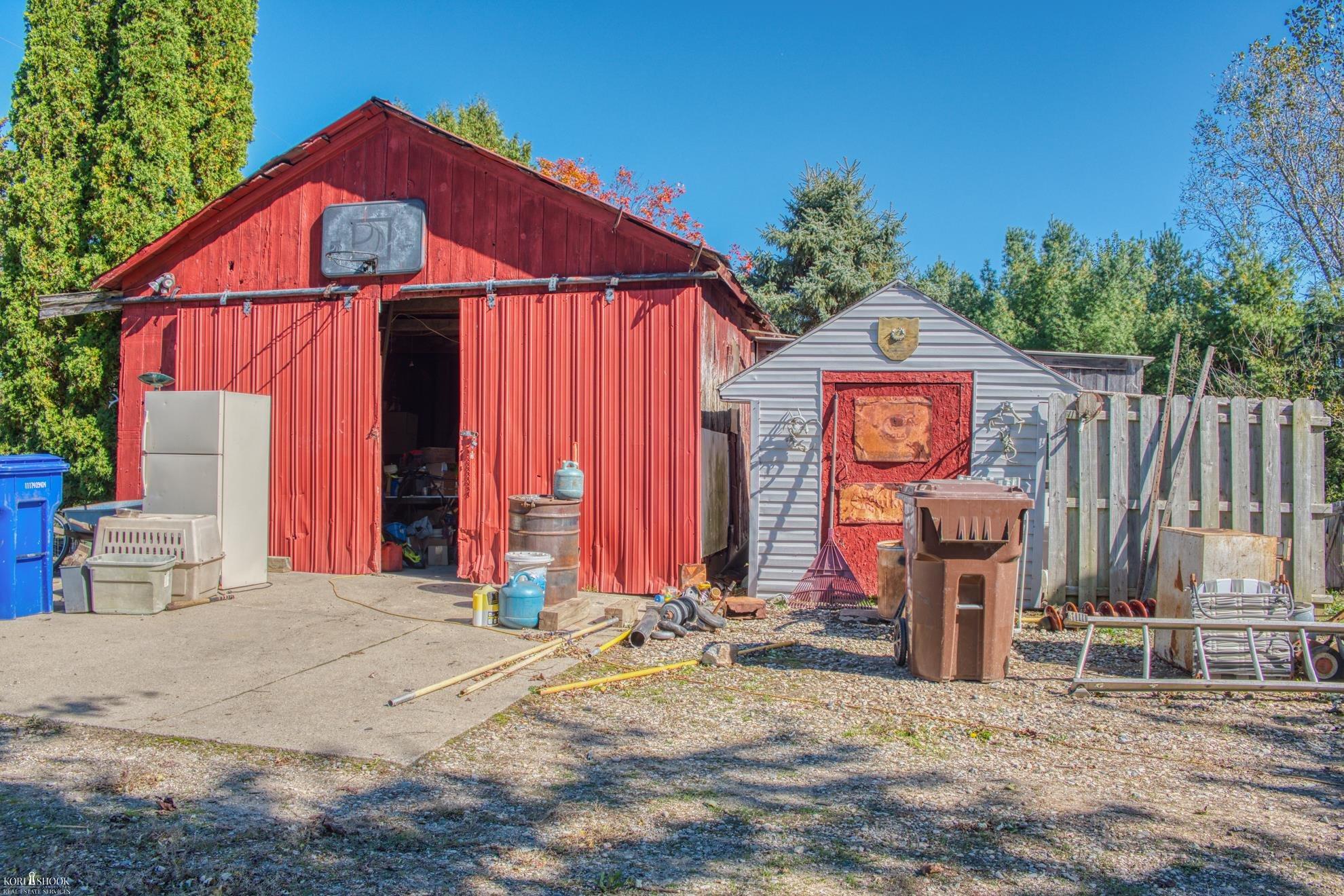 4307 West Garrison Road Owosso, MI 48867 - Photo 33 of 51 50157968-9a3d6dbc-37c8-4cd5-9ca9-4591fb248677.JPG