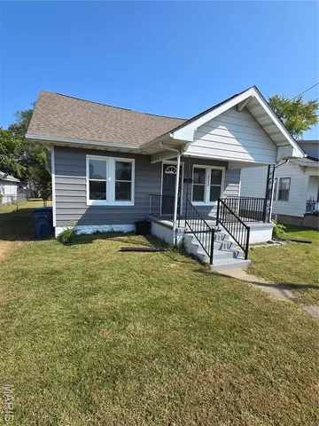 $135,000 | 523 East Acton Avenue, Wood River, IL 62095