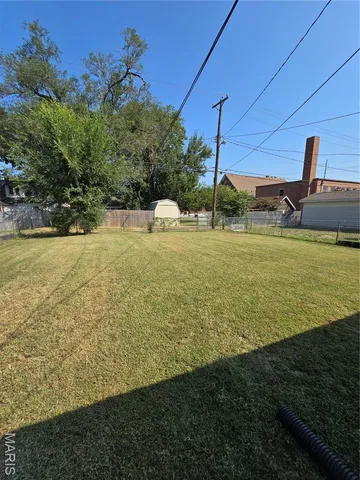 $135,000 | 523 East Acton Avenue, Wood River, IL 62095