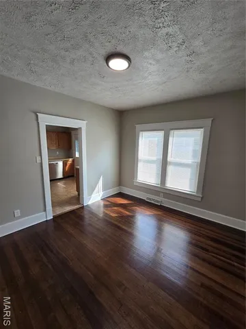 $135,000 | 523 East Acton Avenue, Wood River, IL 62095