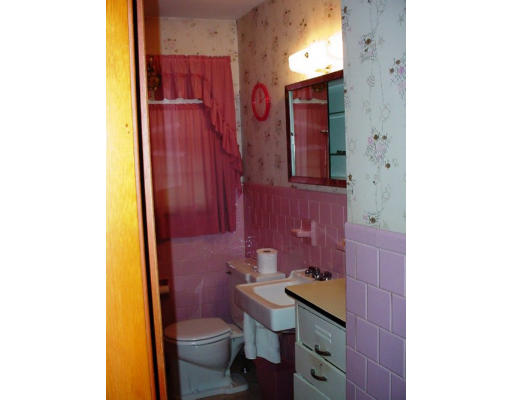 27 Bothnia Street Worcester, MA 01607 - Photo 8 of 8 Gallery Image 8