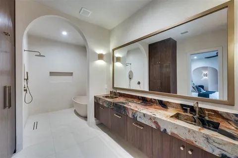 $1,995,000 | 3737 Dunhaven Road, Dallas, TX 75220