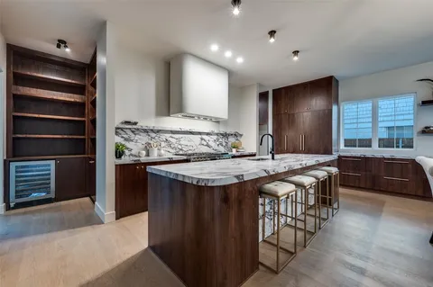 $1,995,000 | 3737 Dunhaven Road, Dallas, TX 75220