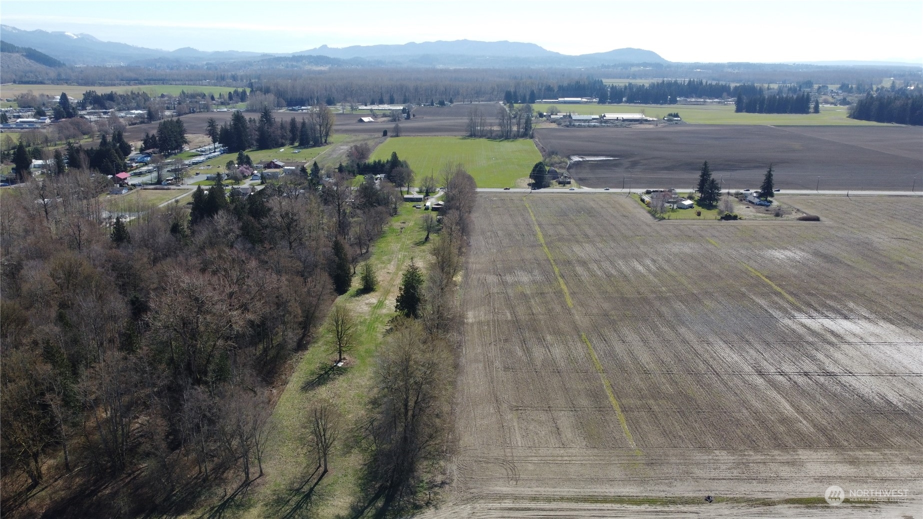 4 Cook Road, Unit 4 Sedro-Woolley, WA 98284 - Photo 3 of 5 Gallery Image 3