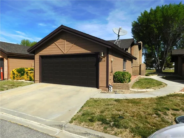 $2,200 | 21319 Conklin Court, California City, CA 93505