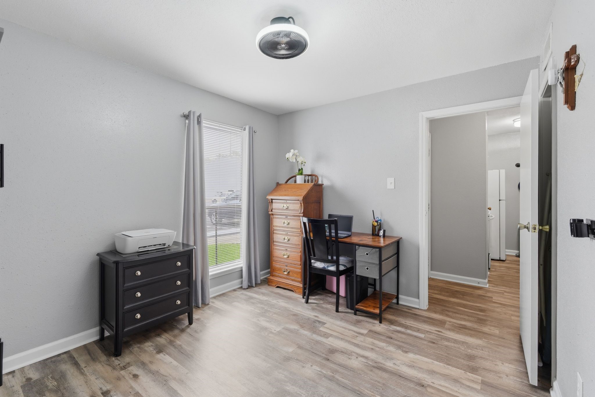 13151 Walden Road, Unit 131 Montgomery, TX 77356 - Photo 14 of 35 Spacious bedroom with a bright, open feel and plenty of room to personalize.