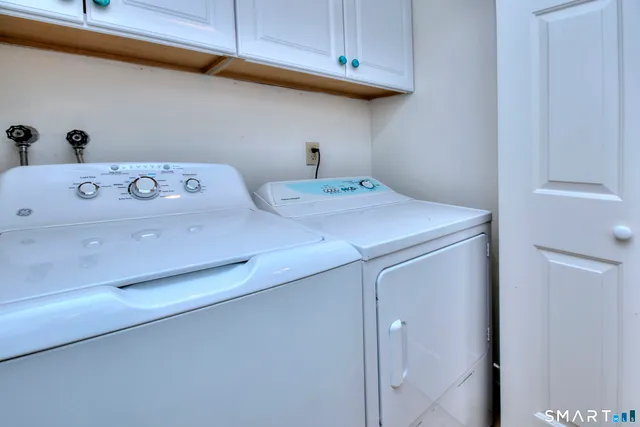 $799,000 | 160 Glengarry Road, Unit 160, Fairfield, CT 06825