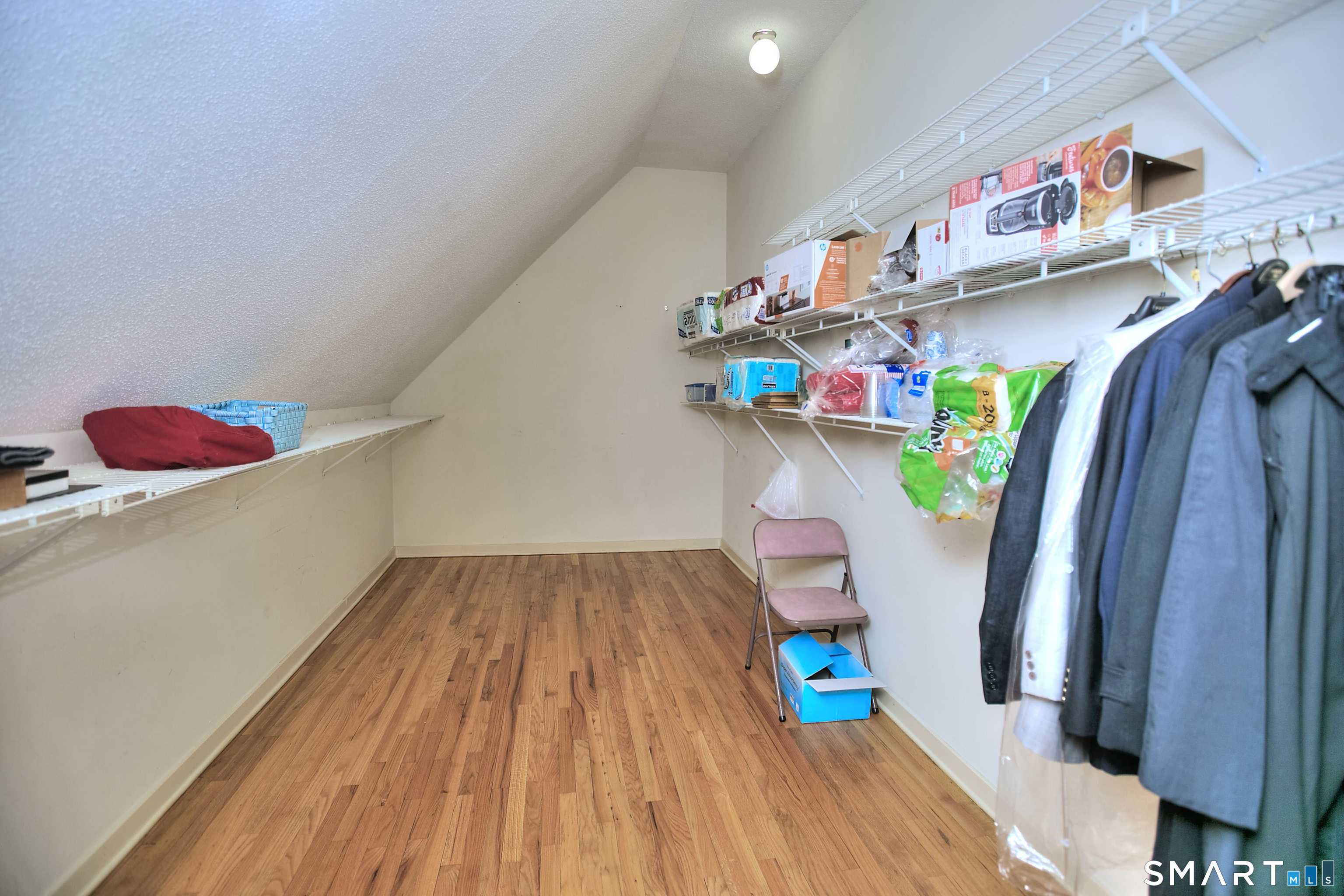 160 Glengarry Road, Unit 160 Fairfield, CT 06825 - Photo 23 of 31 a view of entryway with wooden floor