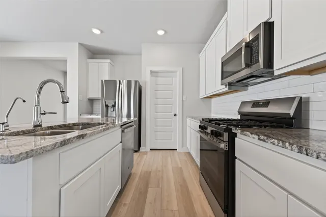 $2,200 | 7535 Magnolia Orchid Lane, Cypress, TX 77433