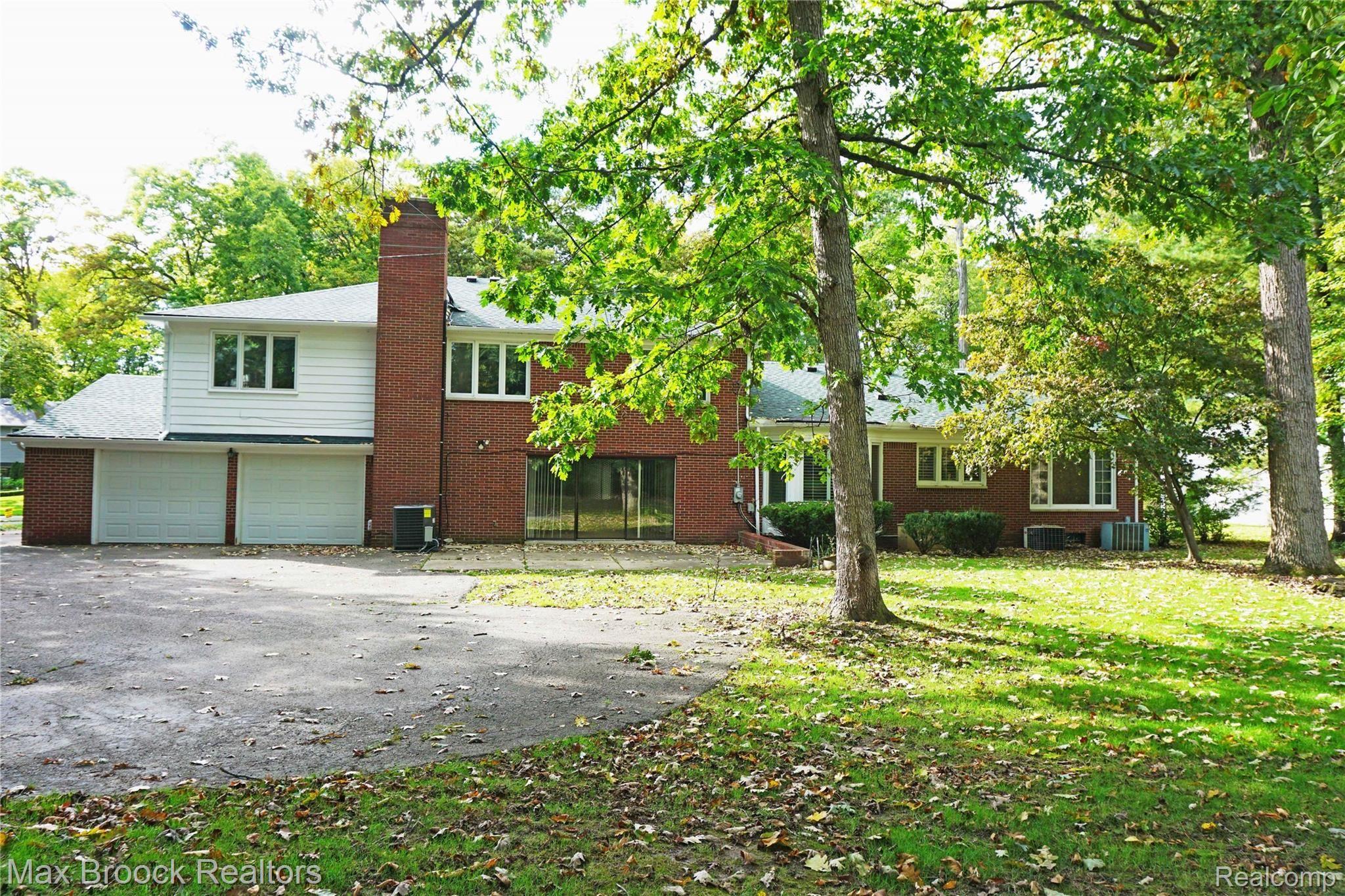 5105 Echo Road Bloomfield Hills, MI 48302 - Photo 35 of 36 DSC02266.jpg