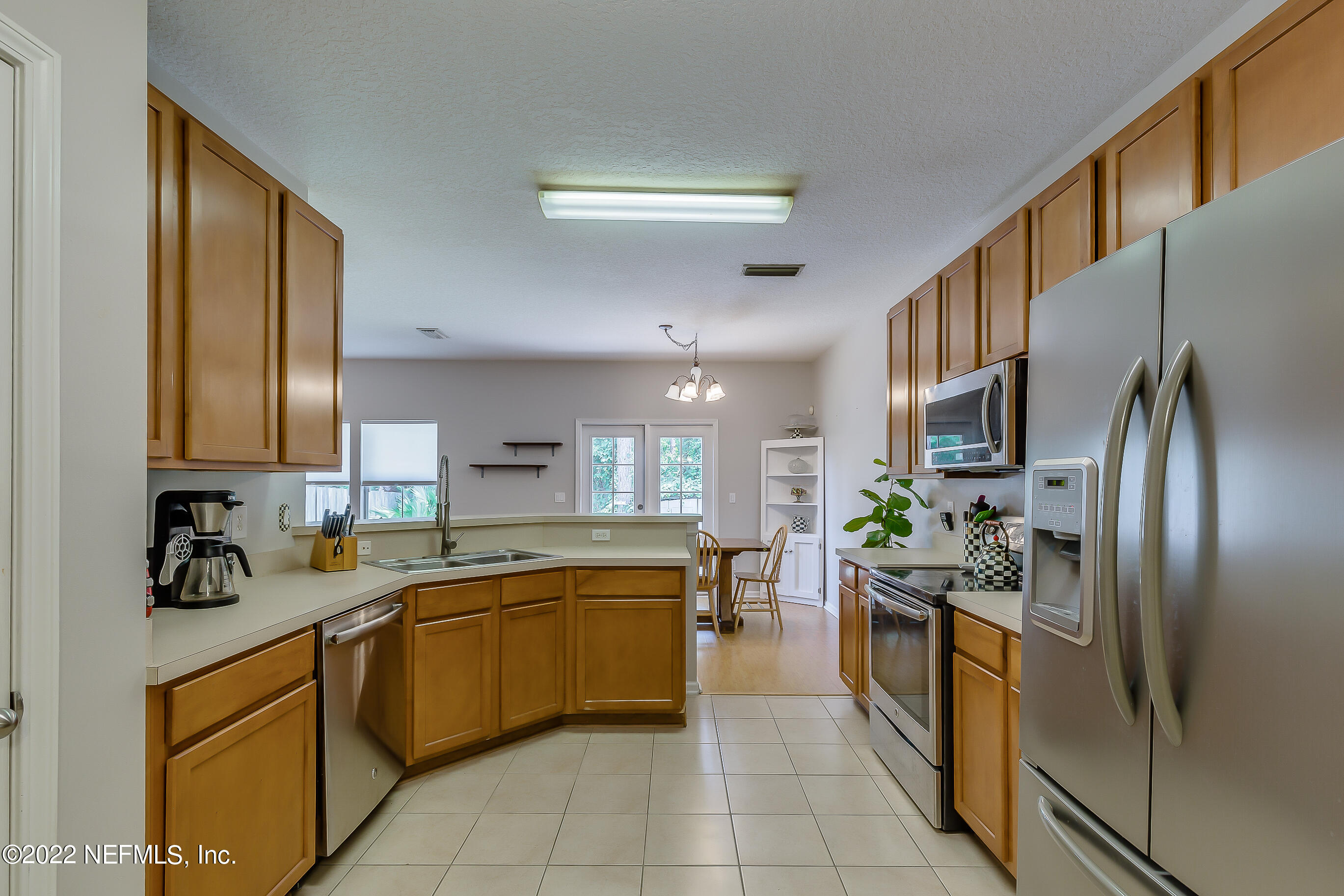 96702 Commodore Point Drive Yulee, FL 32097 - Photo 12 of 34 kitchen