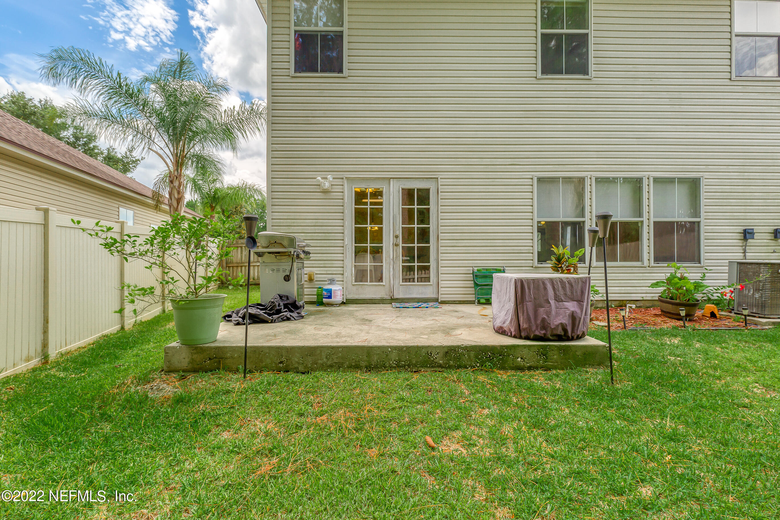 96702 Commodore Point Drive Yulee, FL 32097 - Photo 25 of 34 backyard
