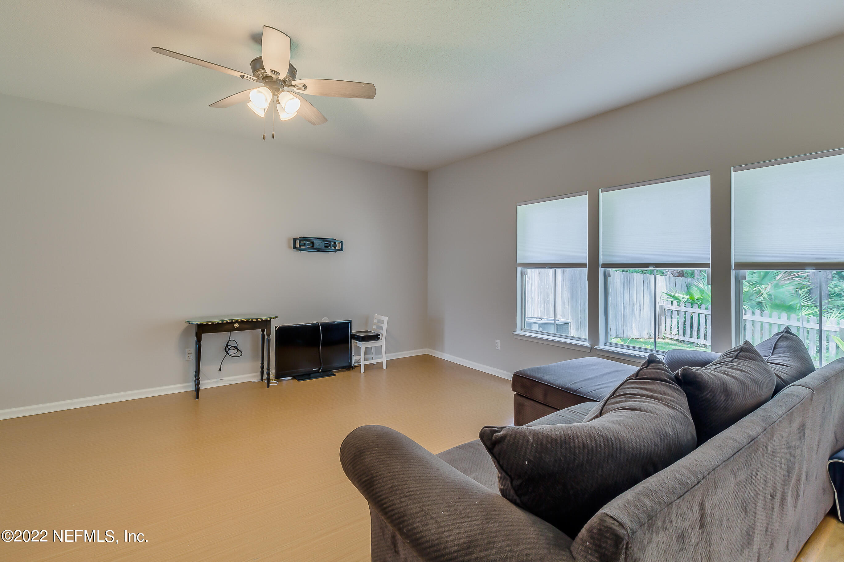 96702 Commodore Point Drive Yulee, FL 32097 - Photo 8 of 34 family room