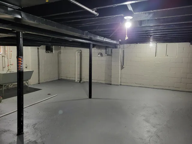 $177,400 | 1458 Cicotte Avenue, Lincoln Park, MI 48146