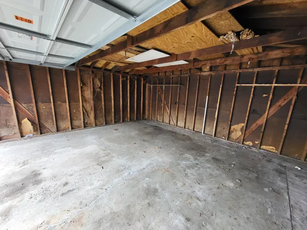 $145,000 | 1458 Cicotte Avenue, Lincoln Park, MI 48146