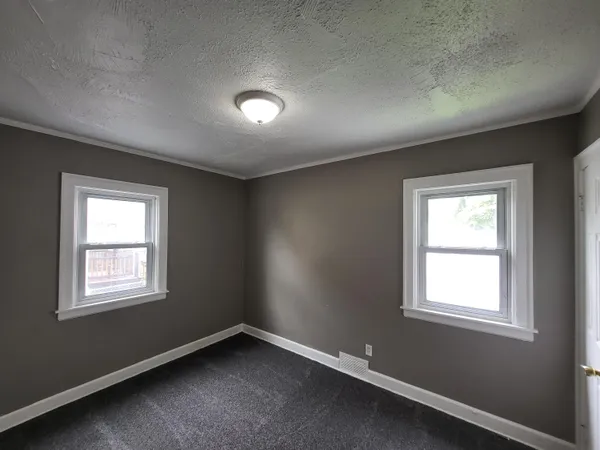 $145,000 | 1458 Cicotte Avenue, Lincoln Park, MI 48146