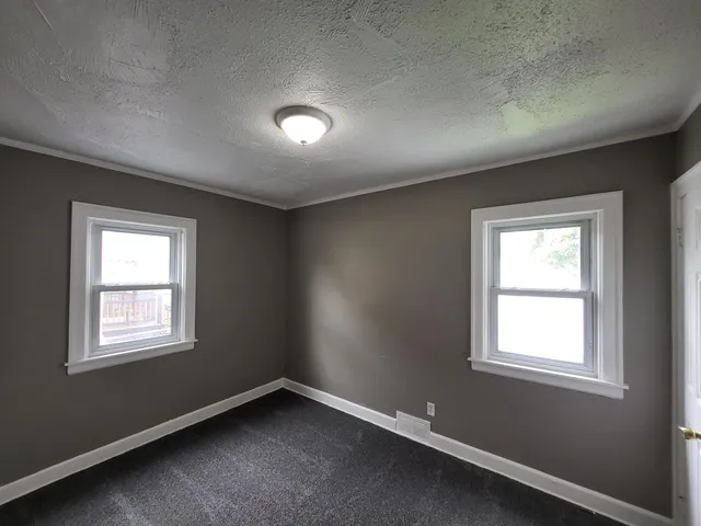 $177,400 | 1458 Cicotte Avenue, Lincoln Park, MI 48146