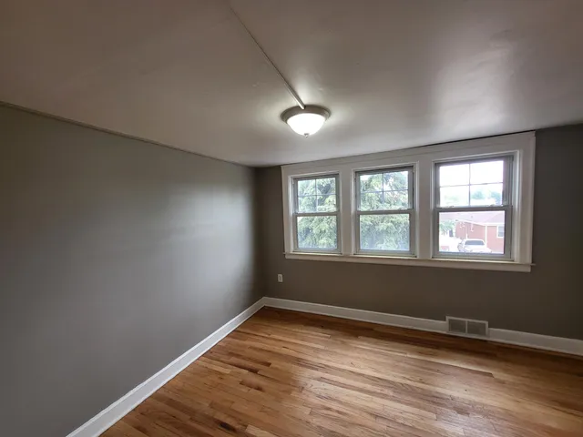 $177,400 | 1458 Cicotte Avenue, Lincoln Park, MI 48146