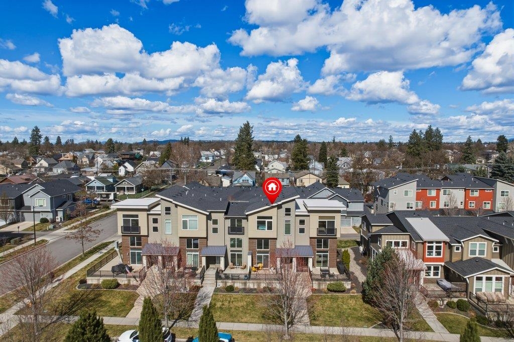 2220 West Summit Parkway Spokane, WA 99201 - Photo 3 of 33
