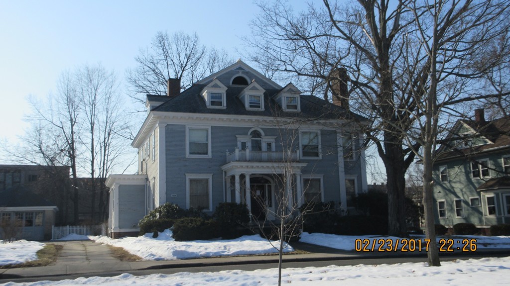 43 Maplewood Terrace Springfield, MA 01108 - Photo 1 of 9 Gallery Image 1