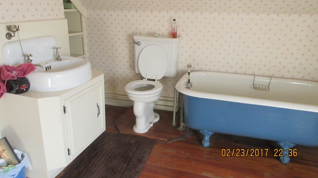 43 Maplewood Terrace Springfield, MA 01108 - Photo 3 of 9 Gallery Image 3