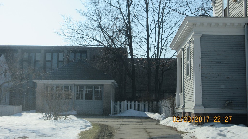 43 Maplewood Terrace Springfield, MA 01108 - Photo 6 of 9 Gallery Image 6