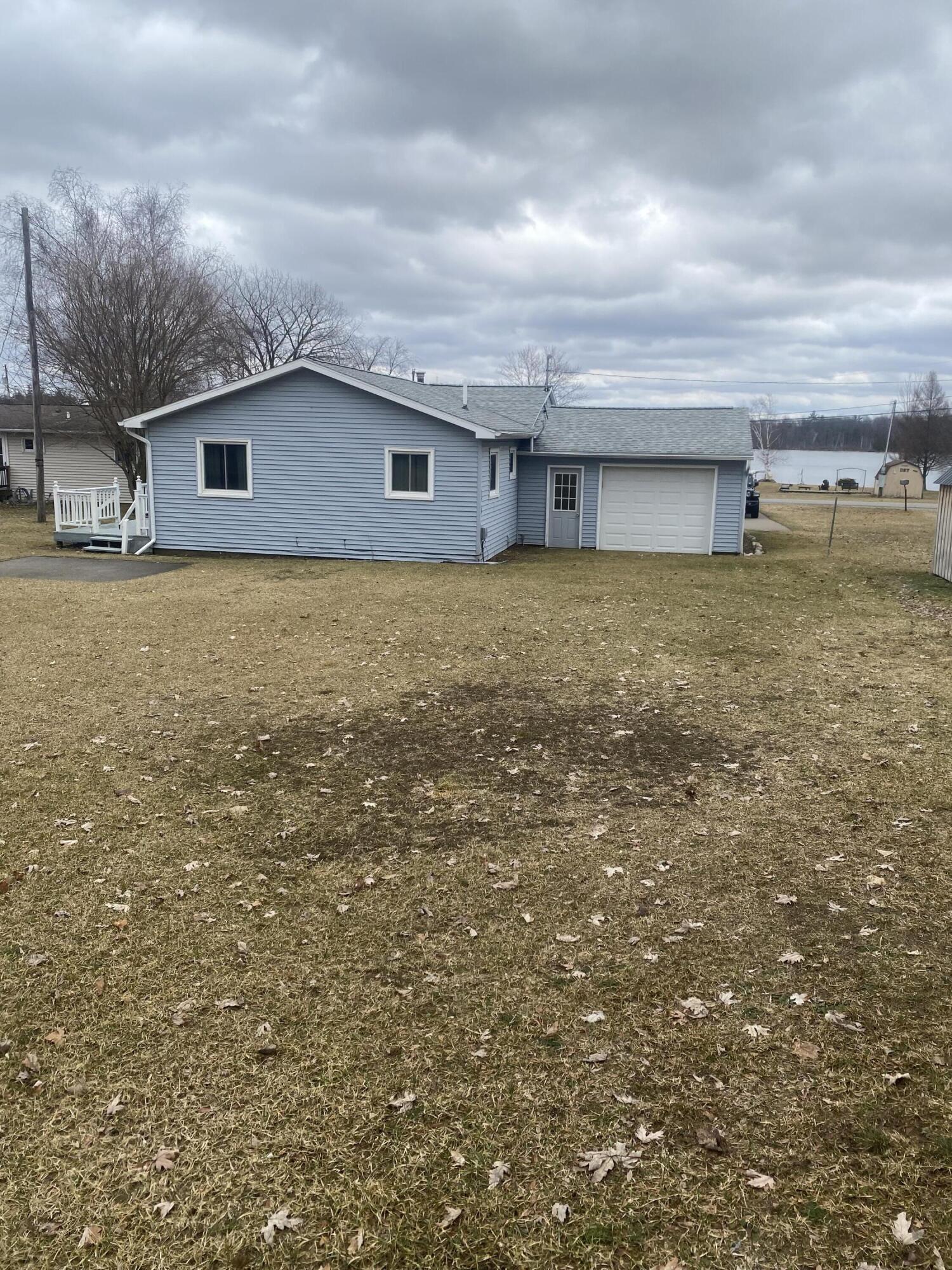 221 Rasmussen Drive Trufant, MI 49347 - Photo 2 of 11 IMG_5237