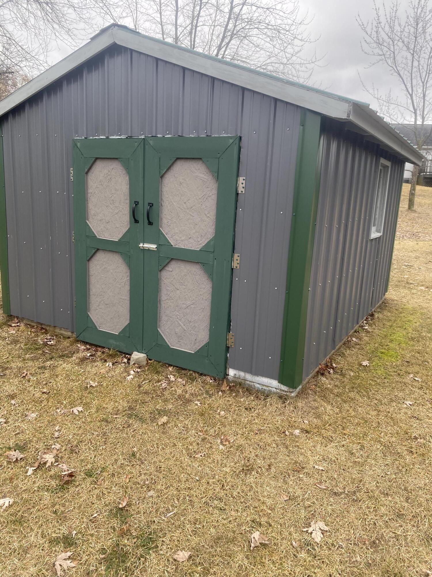 221 Rasmussen Drive Trufant, MI 49347 - Photo 3 of 11 IMG_5240