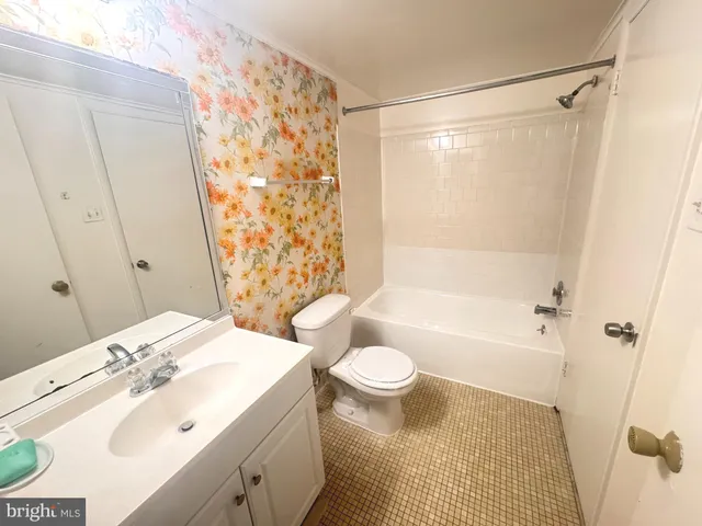 $1,950 | 8865 Roll Right Court, Unit J, Columbia, MD 21045