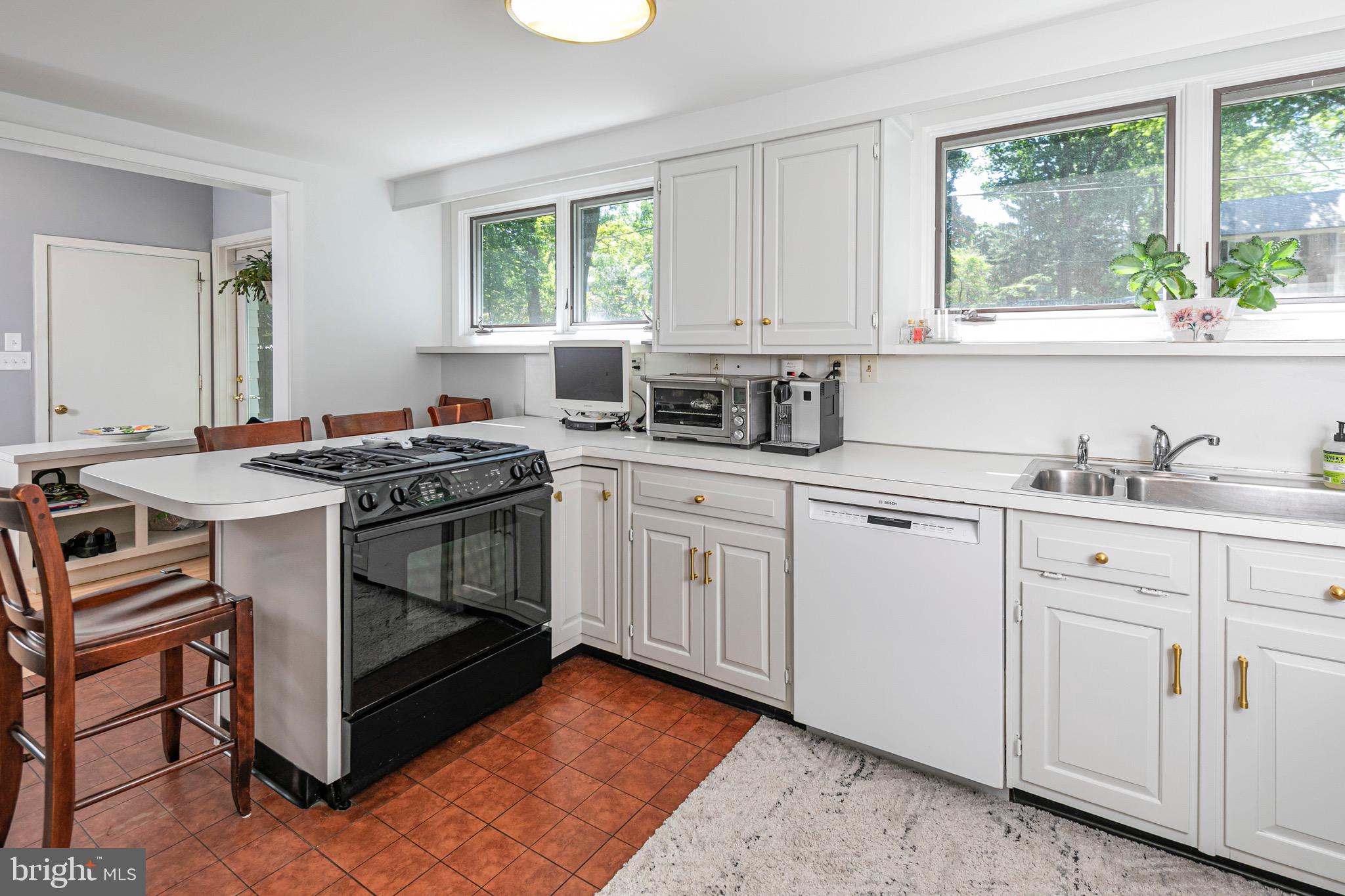 85 Westcott Road Princeton, NJ 08540 - Photo 15 of 34