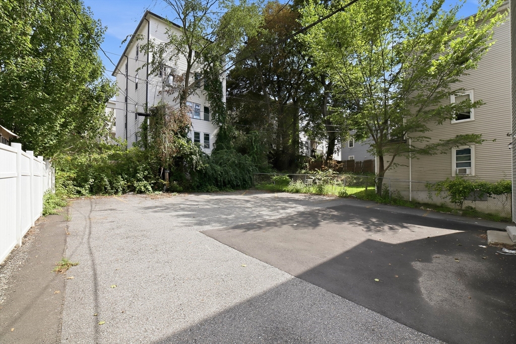8 Hooper Street, Unit 3 Worcester, MA 01605 - Photo 23 of 25 Gallery Image 23