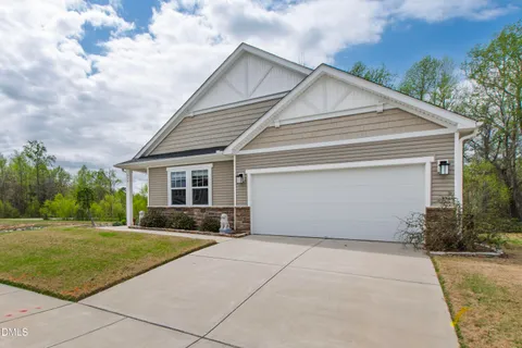 $420,000 | 339 Summer Ranch Drive, Fuquay-Varina, NC 27526