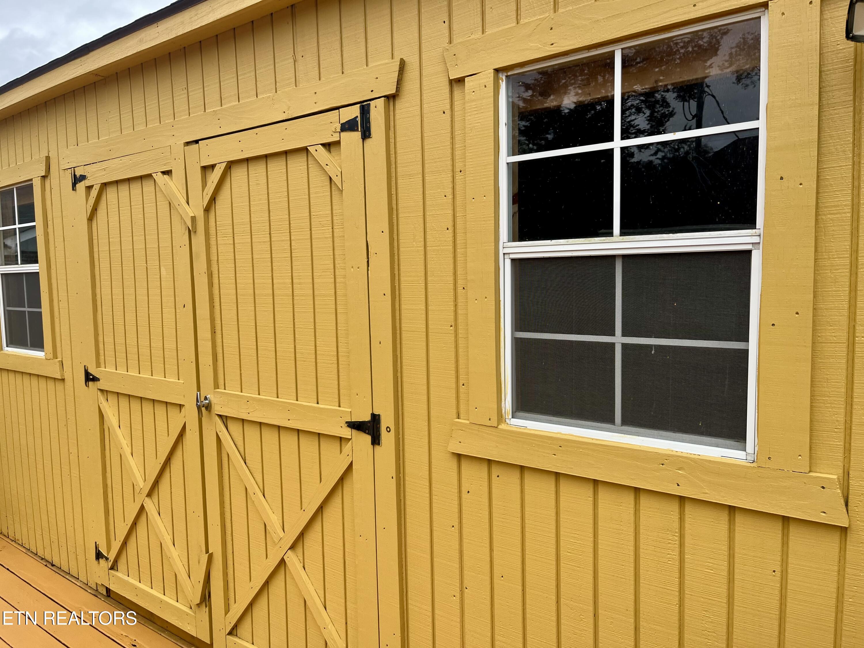 231 River Bottom Drive Sevierville, TN 37862 - Photo 22 of 25 Storage with deck