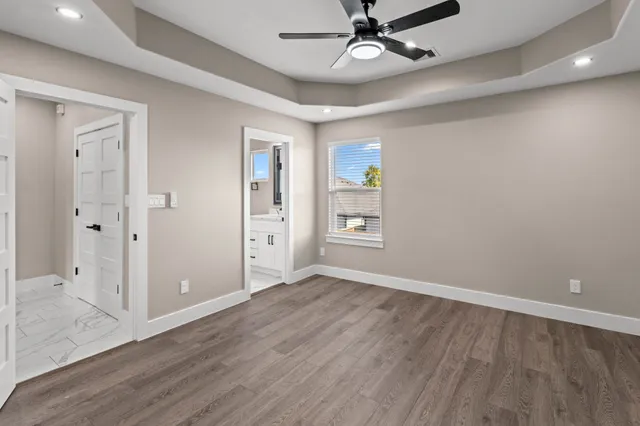 $2,000 | 7927 Colonial Lane, Houston, TX 77051