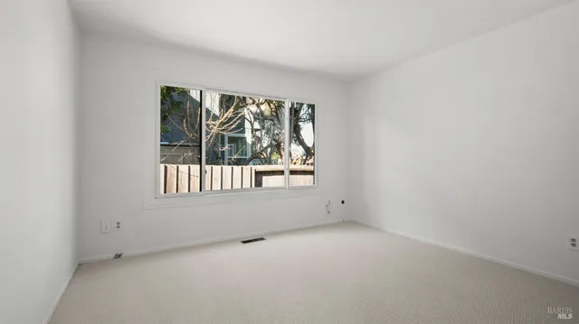 $2,148,000 | 49 Vía La Brisa, Larkspur, CA 94939