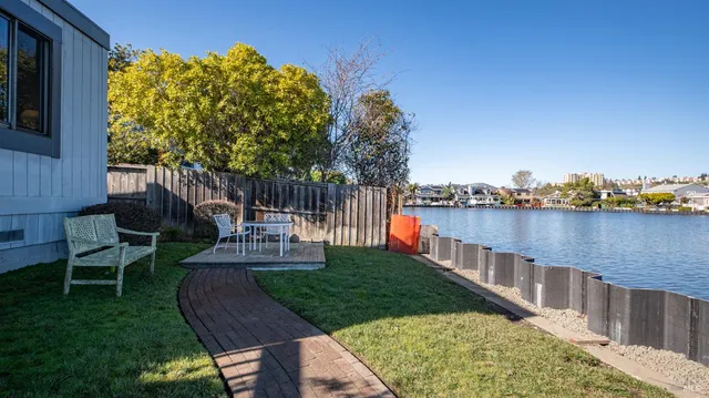 $2,148,000 | 49 Vía La Brisa, Larkspur, CA 94939