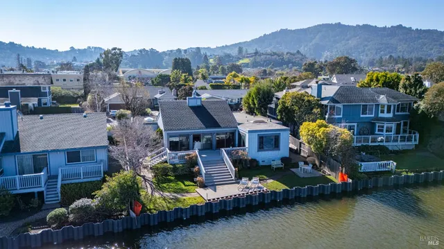 $2,148,000 | 49 Vía La Brisa, Larkspur, CA 94939