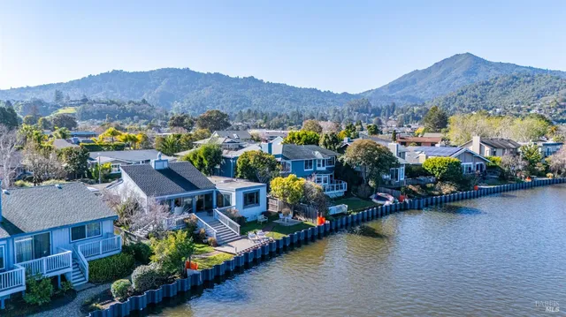 $2,148,000 | 49 Vía La Brisa, Larkspur, CA 94939