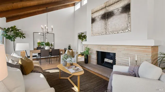 $2,148,000 | 49 Vía La Brisa, Larkspur, CA 94939