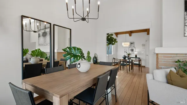 $2,148,000 | 49 Vía La Brisa, Larkspur, CA 94939