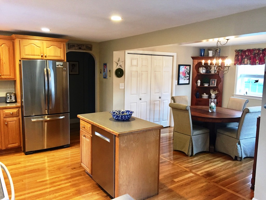 15 Longmeadow Road Scituate, MA 02066 - Photo 5 of 24 Gallery Image 5