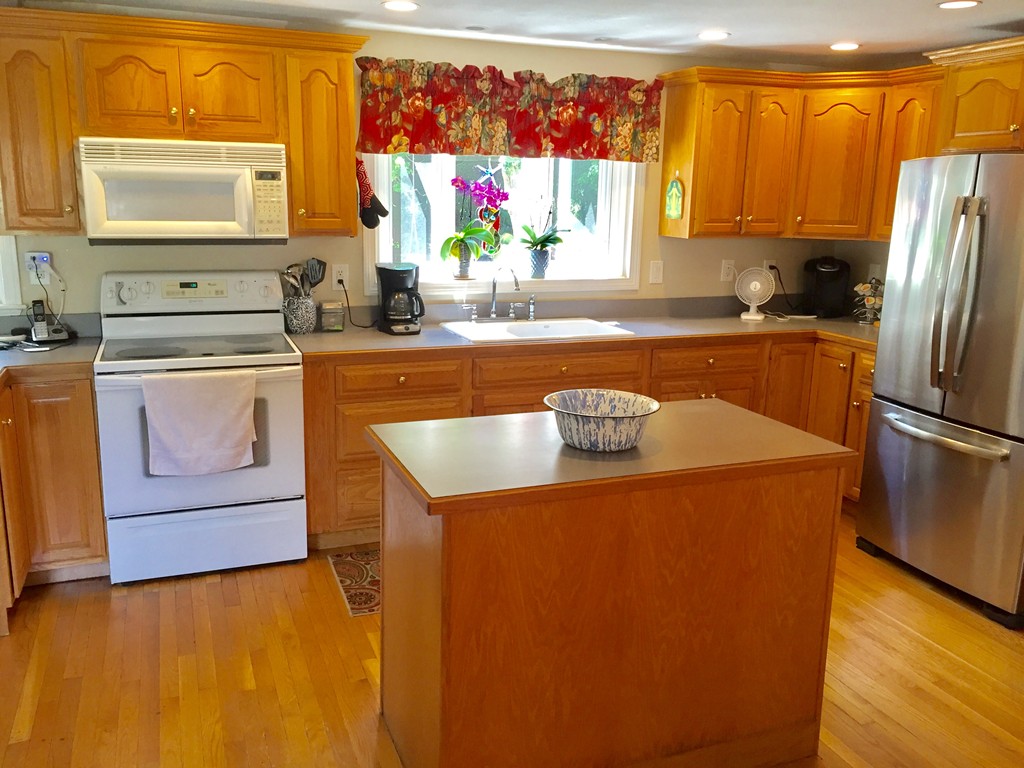 15 Longmeadow Road Scituate, MA 02066 - Photo 7 of 24 Gallery Image 7