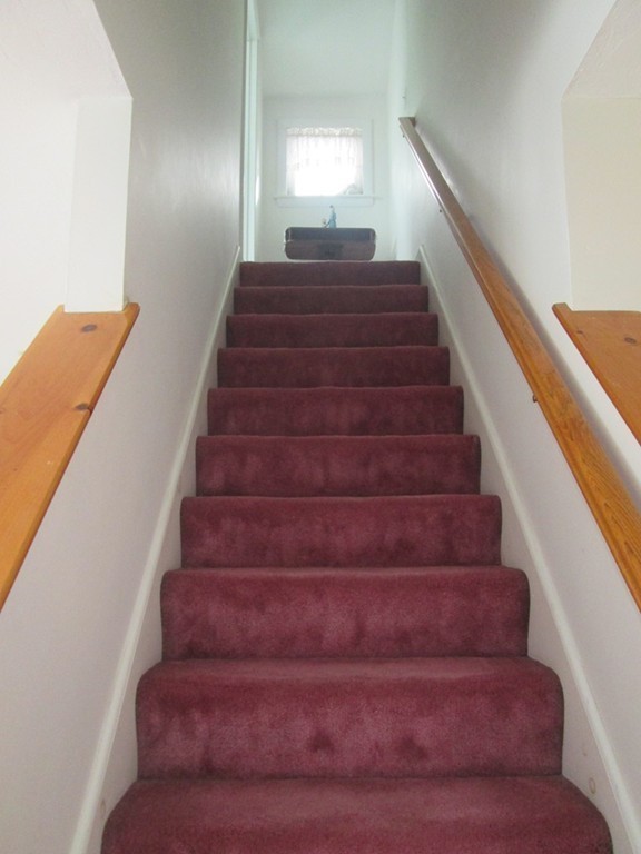 334 Killdeer Road Webster, MA 01570 - Photo 22 of 28 a view of entryway