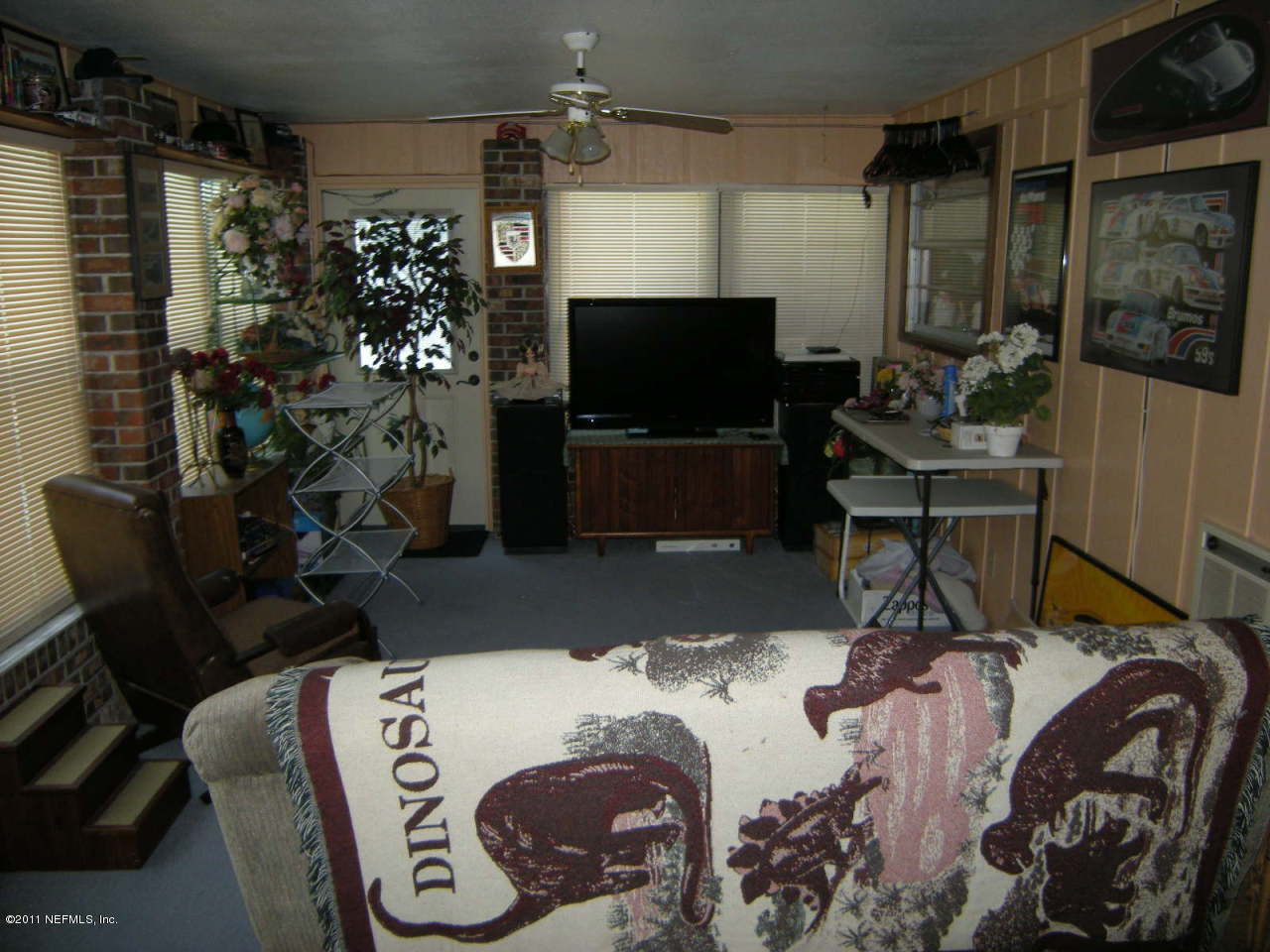 1028 Martinique Road Jacksonville, FL 32216 - Photo 16 of 33 Familyroom