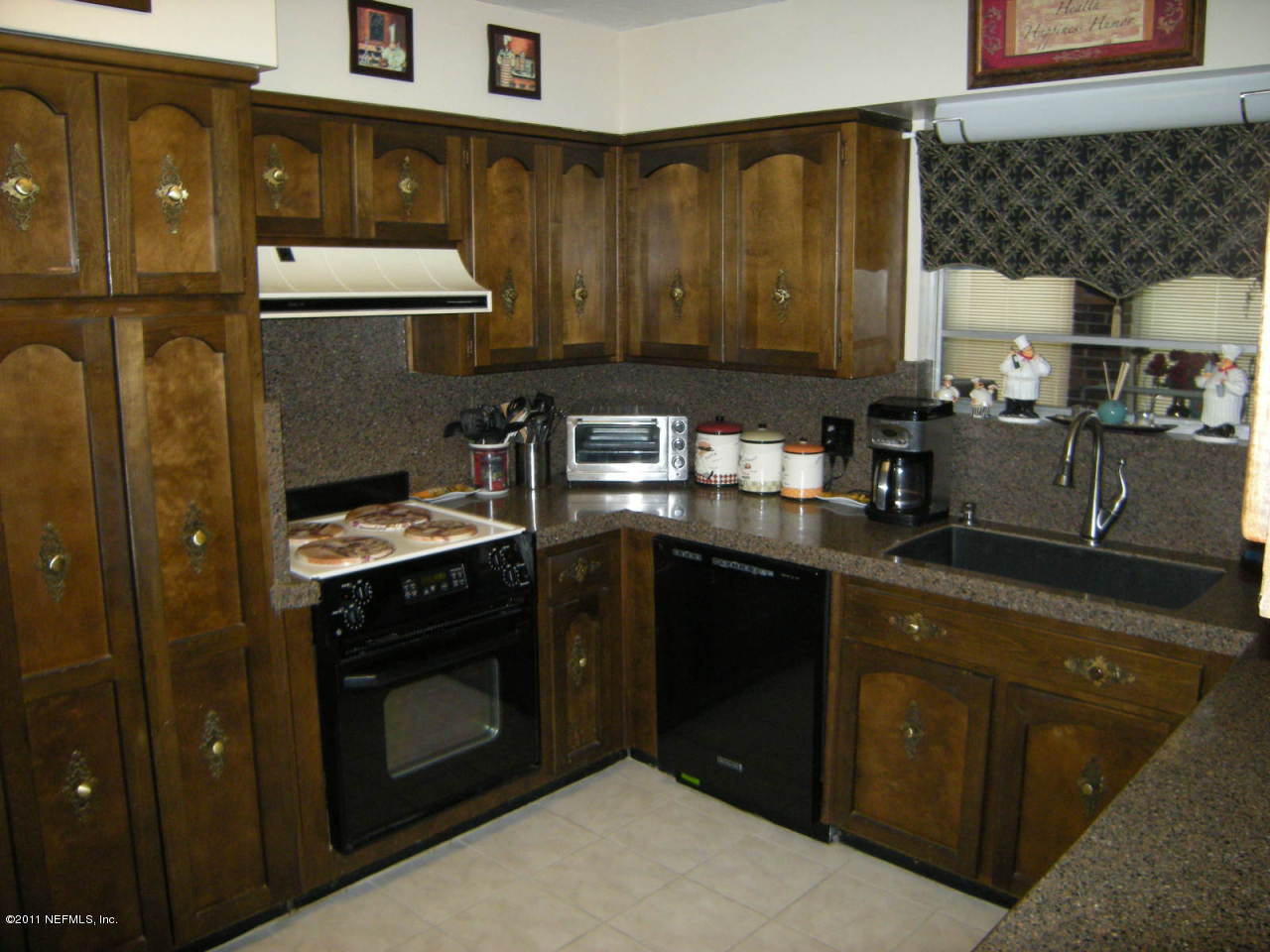 1028 Martinique Road Jacksonville, FL 32216 - Photo 20 of 33 Kitchen