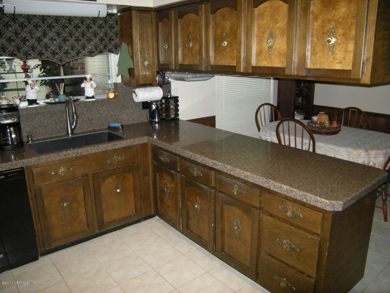 1028 Martinique Road Jacksonville, FL 32216 - Photo 21 of 33 Granite Counter tops