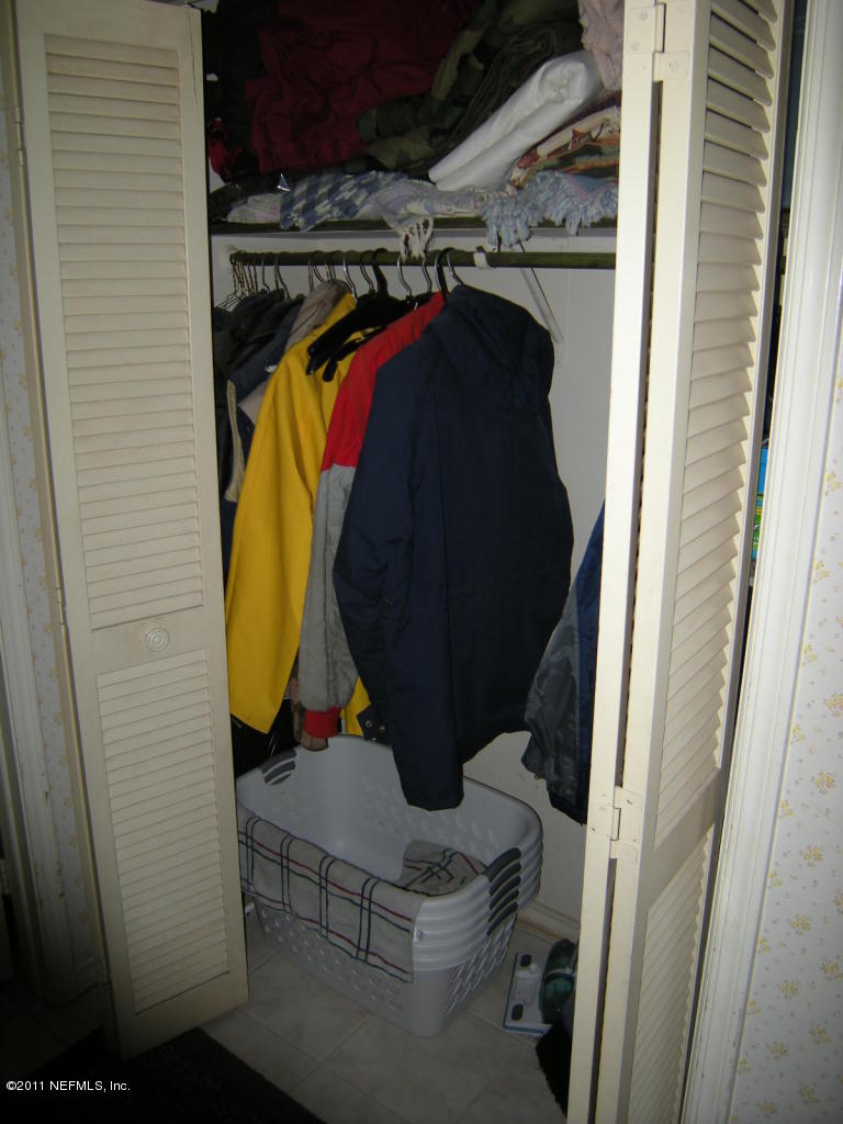 1028 Martinique Road Jacksonville, FL 32216 - Photo 24 of 33 Laundry room Closet