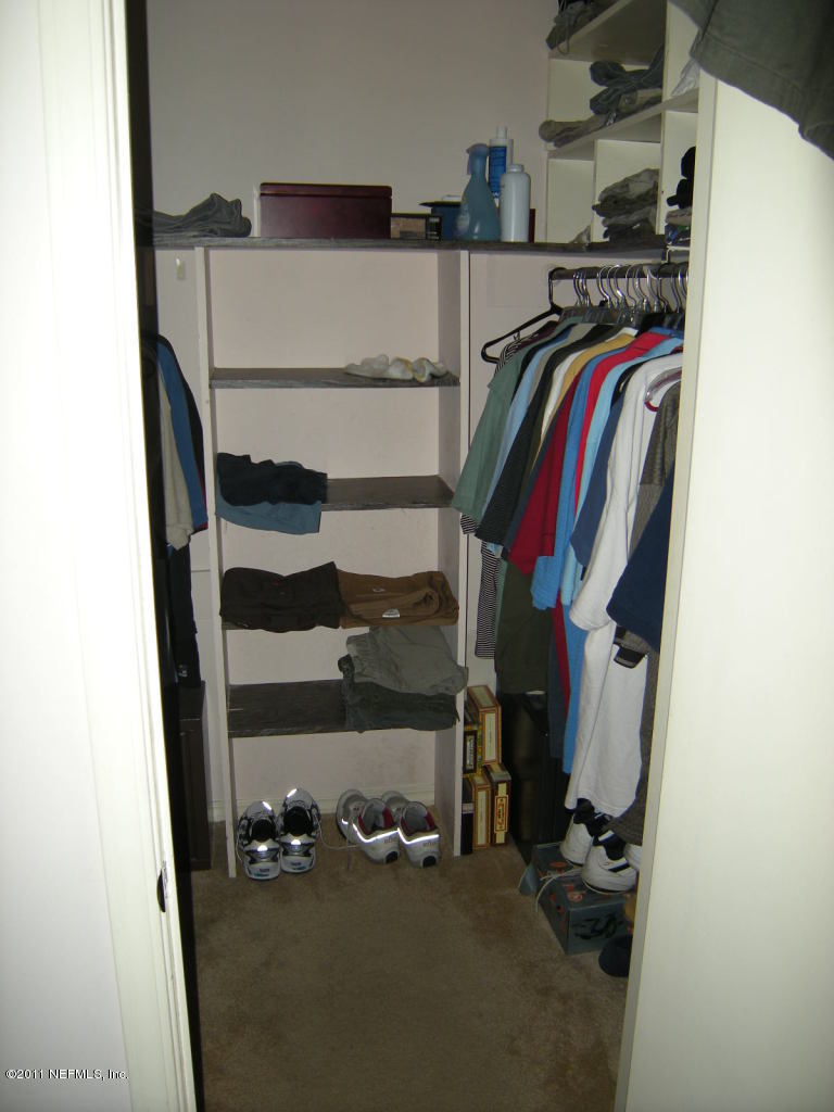 1028 Martinique Road Jacksonville, FL 32216 - Photo 27 of 33 MB Closet
