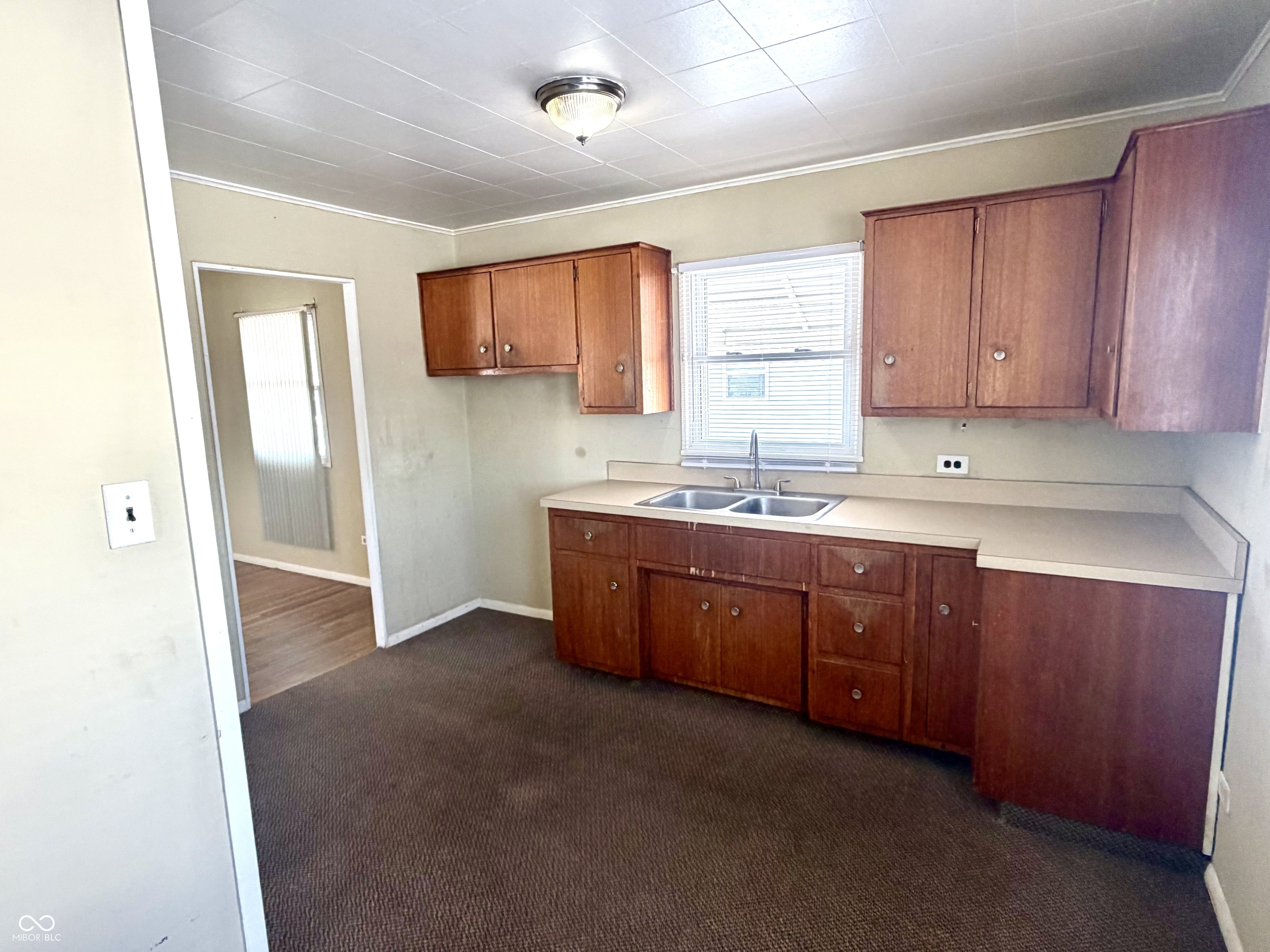 2336 Sunset Boulevard Anderson, IN 46013 - Photo 7 of 13