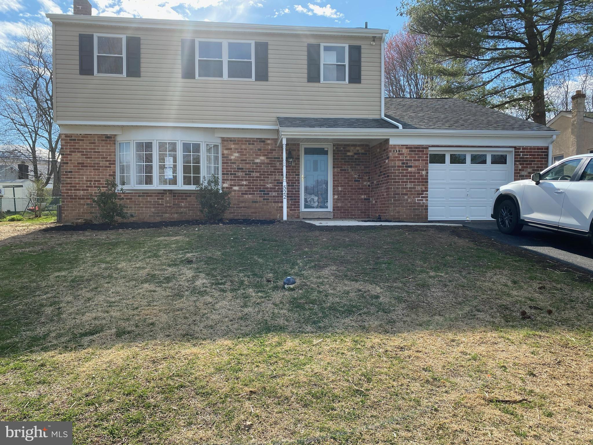 522 Rohach Road Aston, PA 19014 - Photo 3 of 38